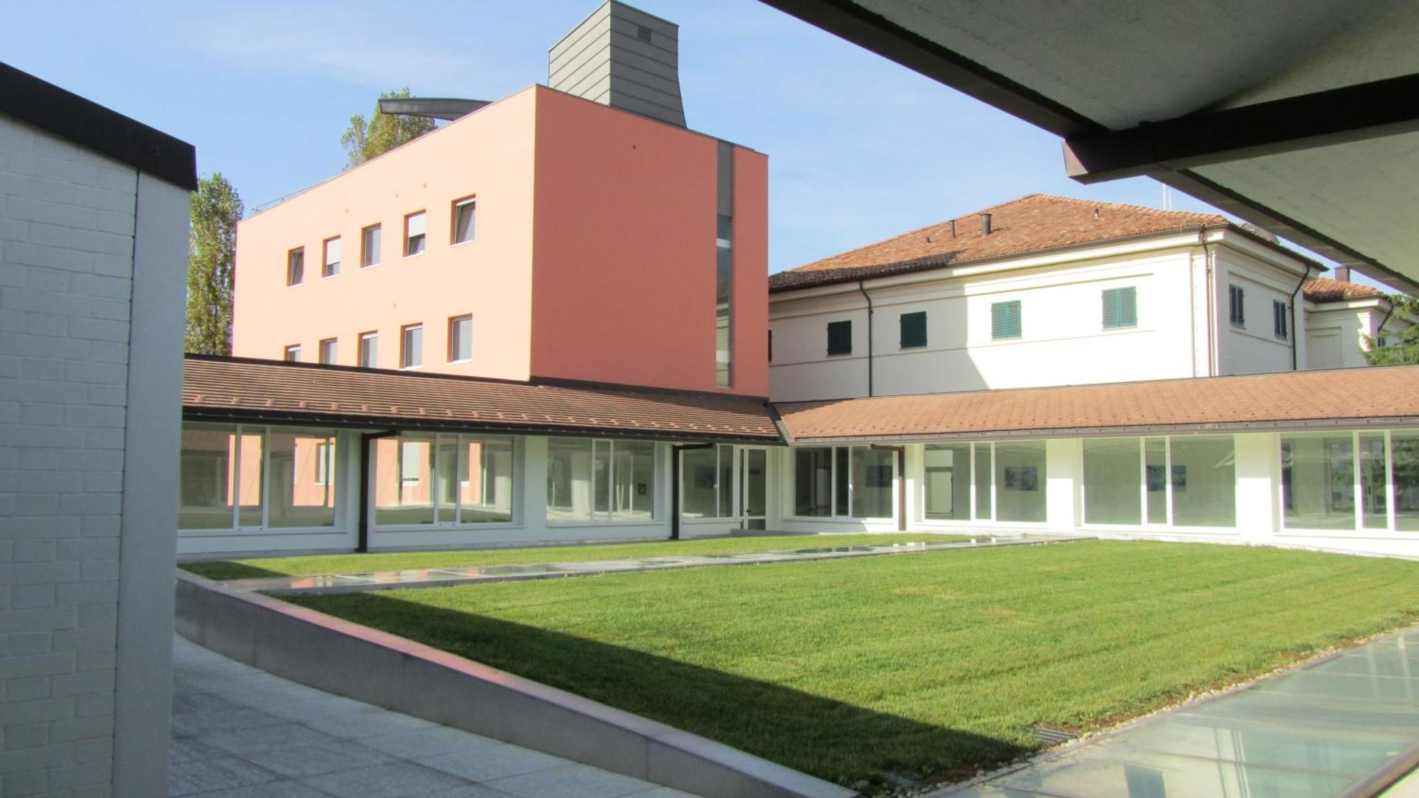 Casa Di Altavilla 알바 외부 사진